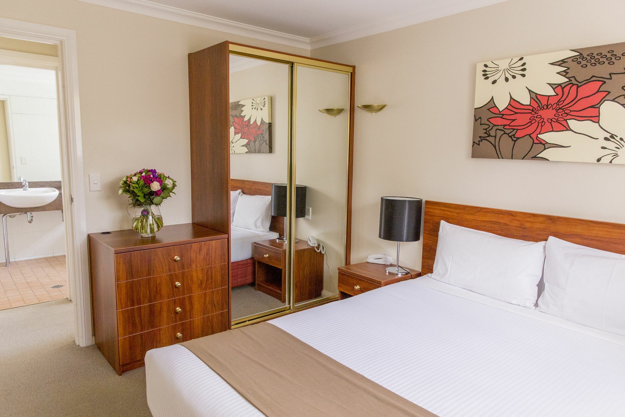 Charlotte Apartments Bathurst Luaran gambar
